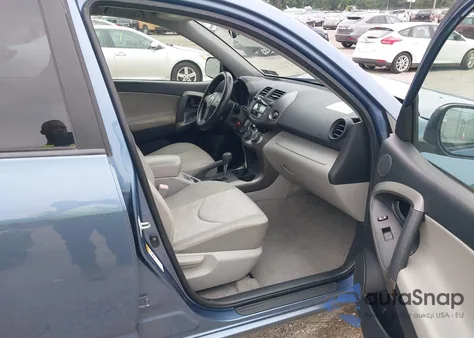 2011 Toyota Rav4 z USA, uszkodzony, nr VIN JTMBF4DV5BD042664